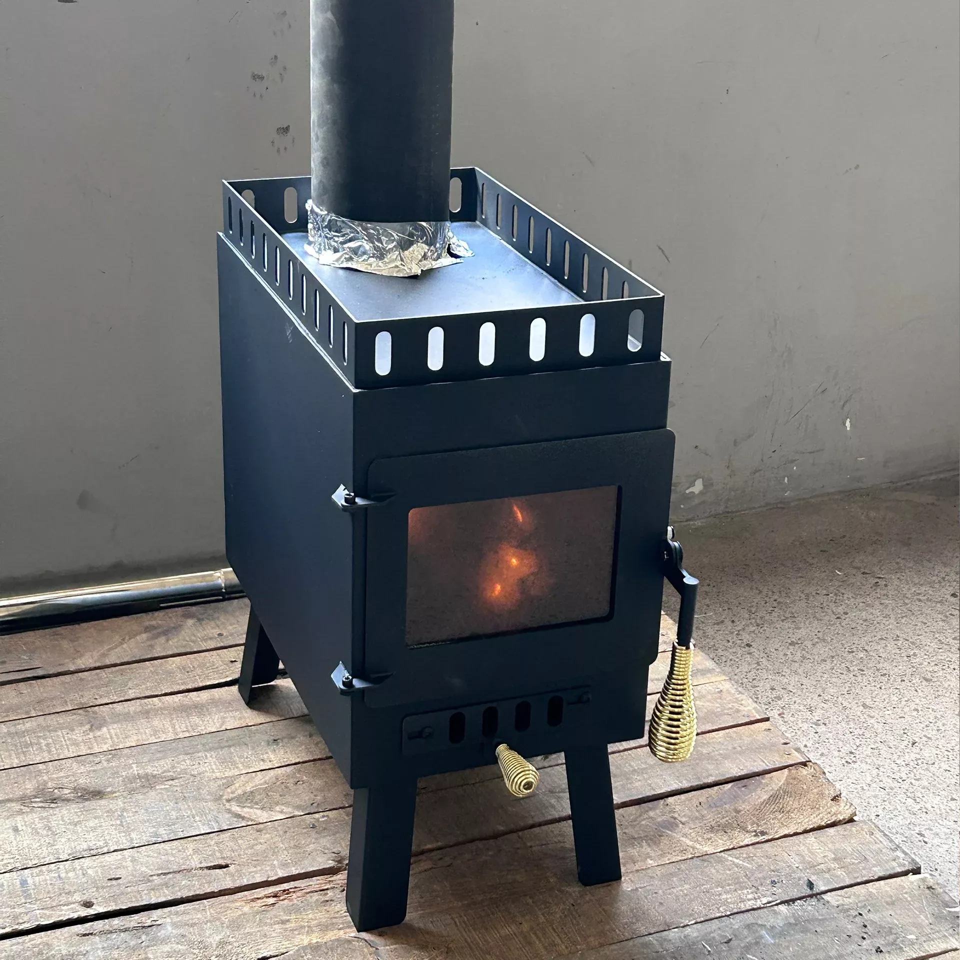 Portable Wood Stove – Modern Tiny Sauna Stove with 2" Rock Lip, Steel Wood Heater for Sauna Tents & Outdoor Heating RS01